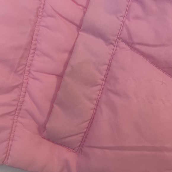 Add down vest - Picture 7 of 11